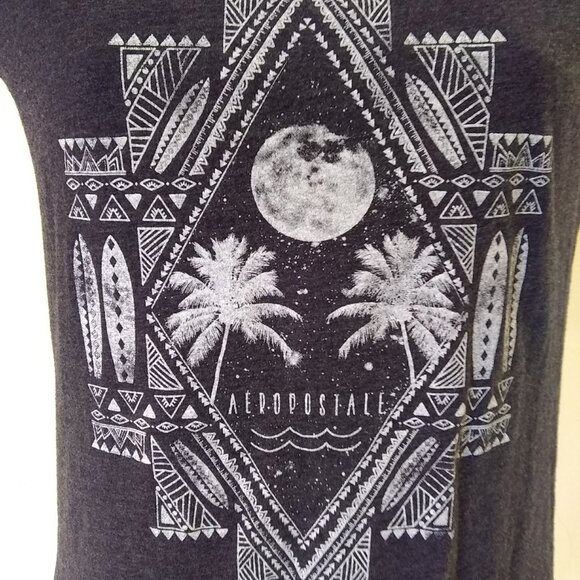 Aeropostale Grey Women's T-shirt Short Sleeve Graphic  Size petite / small - Picture 2 of 8
